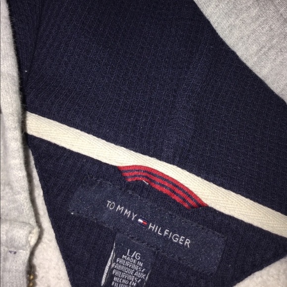 Tommy Hilfiger zip up sweater - Picture 3 of 3